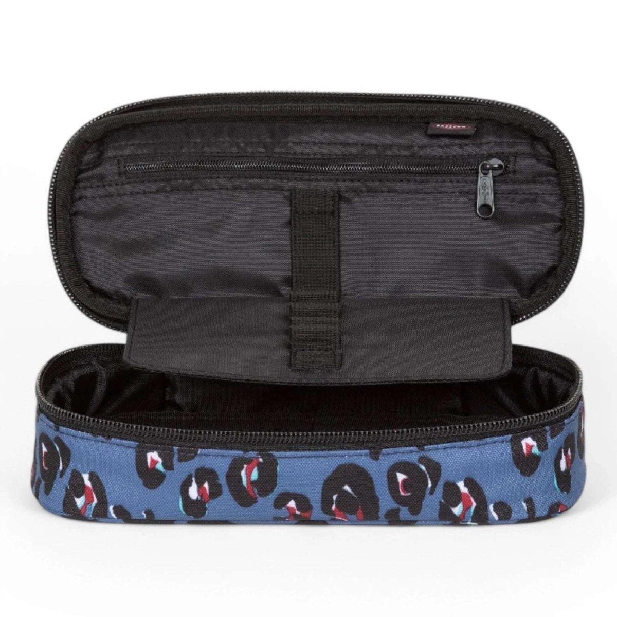 Astuccio Eastpak Oval Single Leopard – Stile Grintoso e Organizzazione Perfetta.