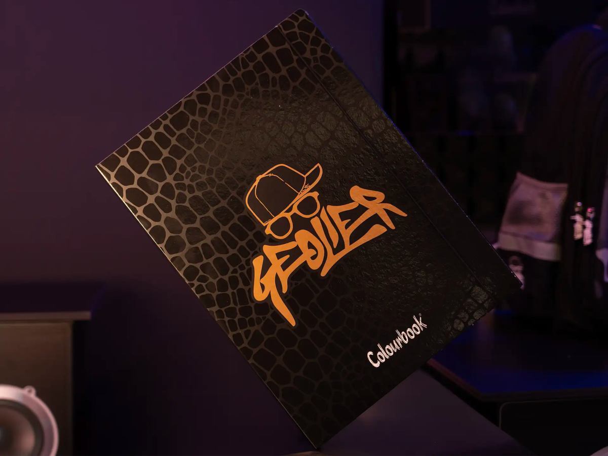 Cartellina Portadocumenti A4 Geolier x Colourbook – Elastico e 3 Lembi - Quiscuola.it – Zaini, Astucci e Diari Scuola