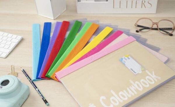 Set di copriquaderni trasparenti, protezione perfetta per i tuoi quaderni colorati e scolastici.