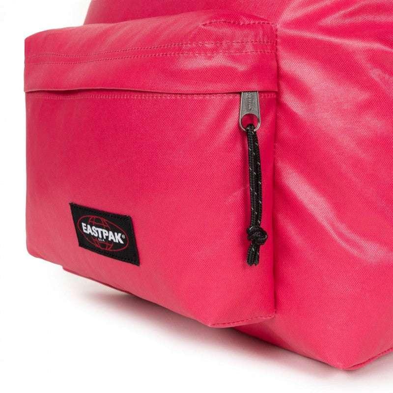 Zaino Eastpak Padded Pak’r Glossy Carmine – Effetto Laminato e Stile Brillante.