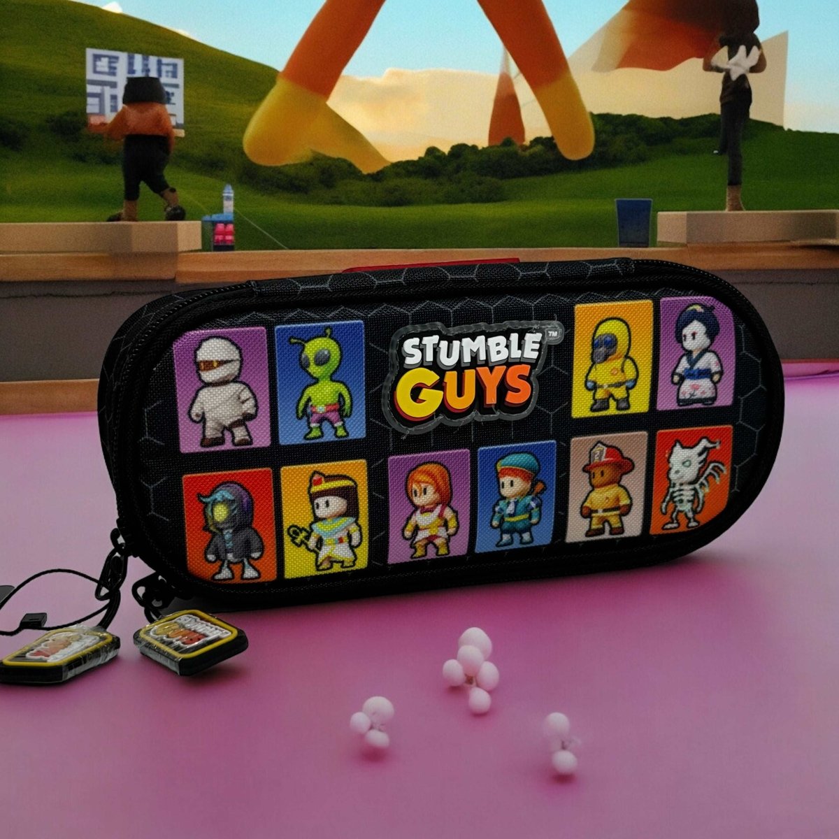 Astuccio Stumble Guys Oval - Black Cards - Pratico e Spazioso - Quiscuola