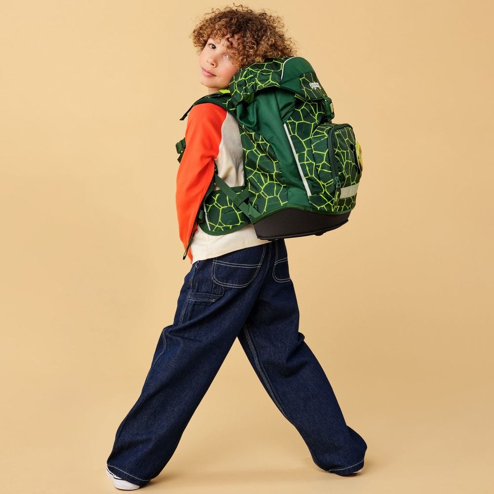 {{ product.title }} {{ product.vendor }} zaino scuola astuccio cancelleria.