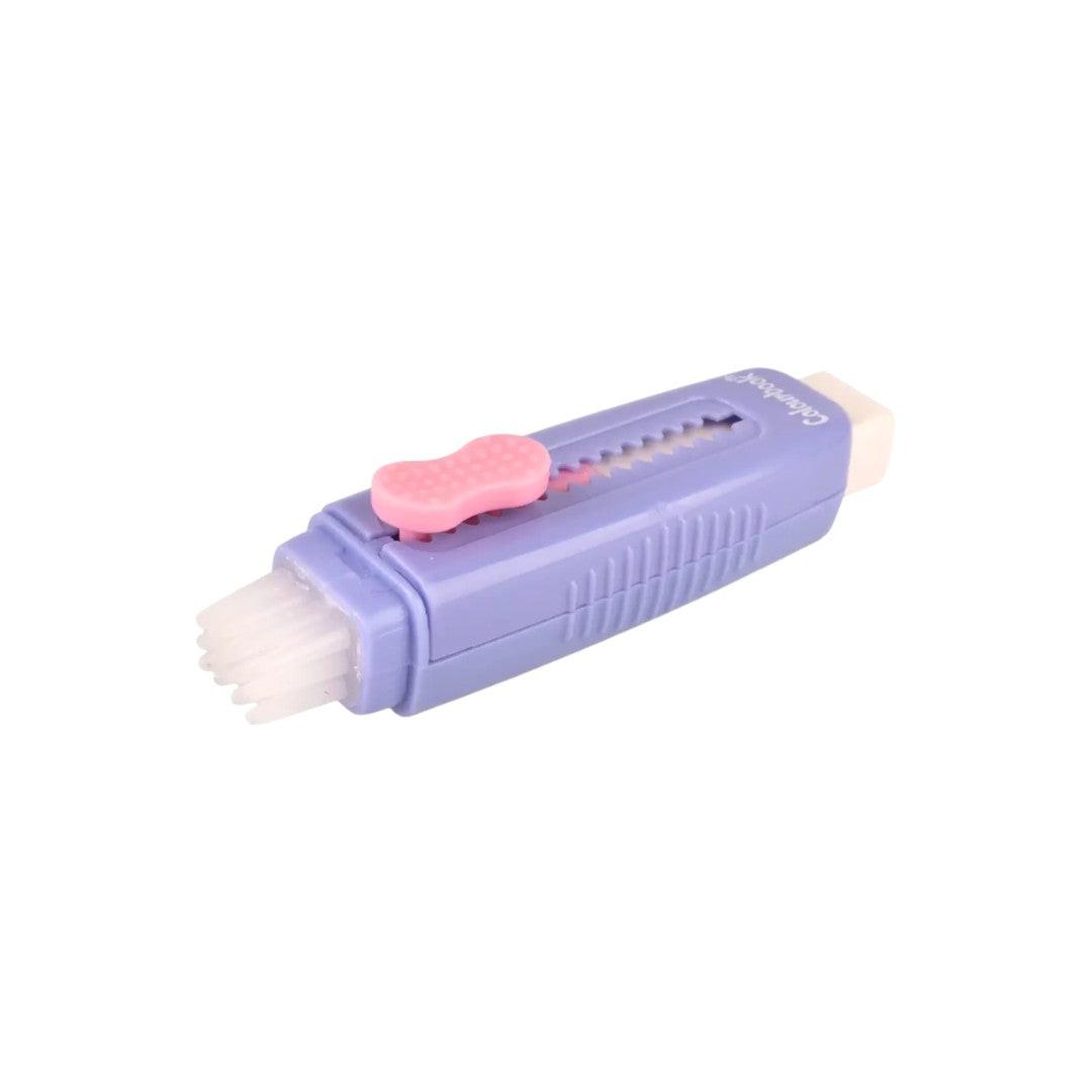 Gomma Colourbook Sweepy con spazzolino integrato per cancellare pulito.