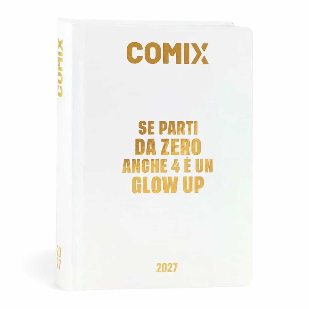 Quiscuola.it – Zaini, Astucci e Diari Scuola white Comix 16-month daily student planner with gold foil text