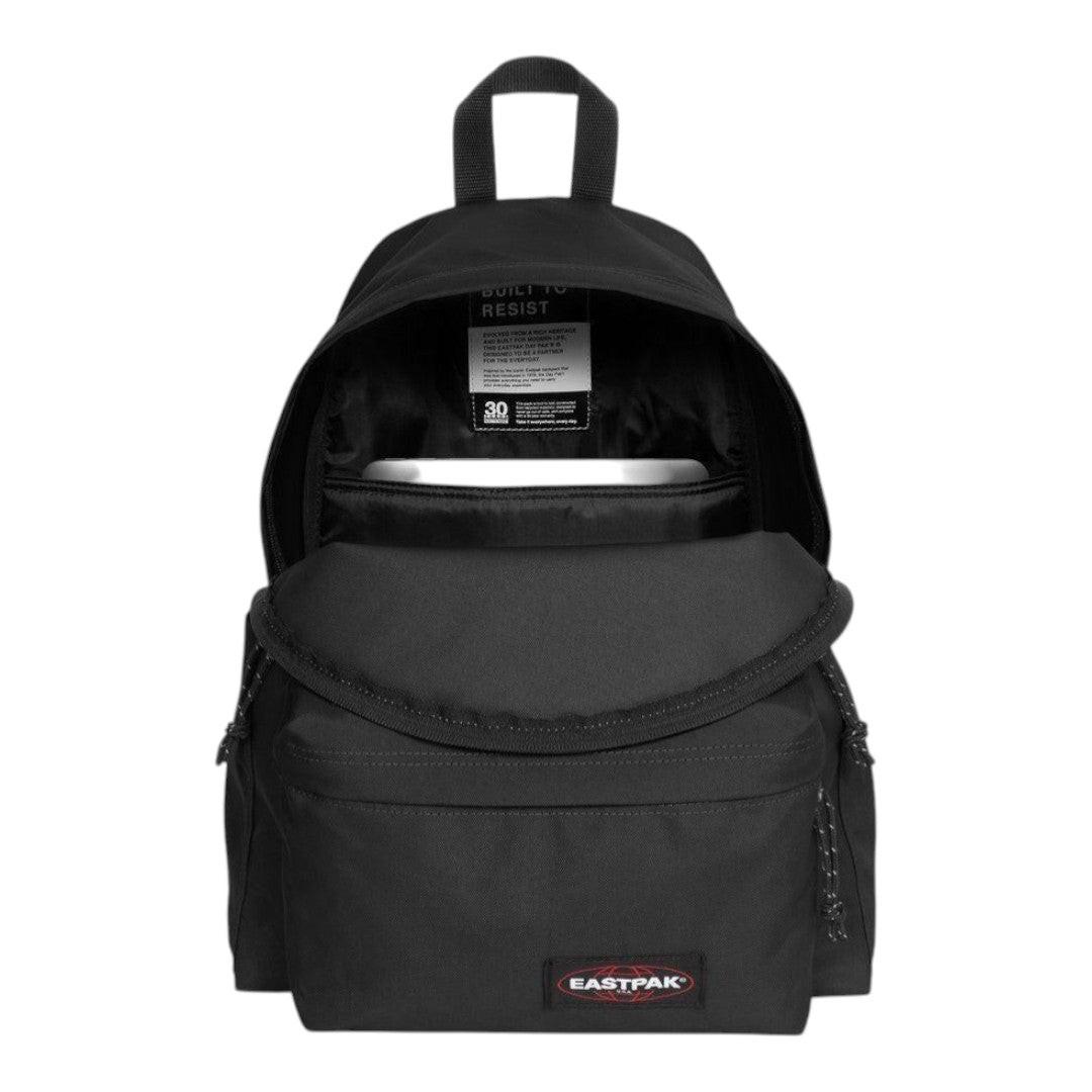 Zaino Eastpak Day Pak’R Nero – Design urbano e funzionalità smart.